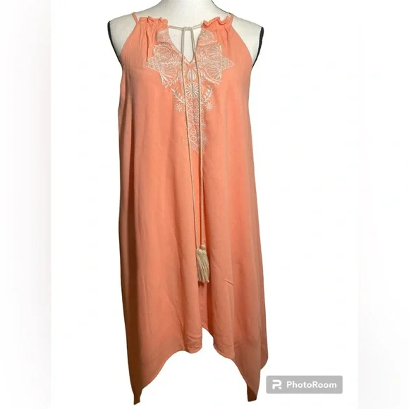 Francescas/Alyas Dresses | Peach Embroidered Asymmetrical Hem Dress /Petite/Womens Size Xs/Summer/Dress. | Color: Pink | Size: Xs | Thebibster's Francescas/Alyas Dresses | Peach Embroidered Asymmetrical Hem Dress /Petite/Womens Size Xs/Summer/Dress. | Color: Pink | Size: Xs | Thebibster's